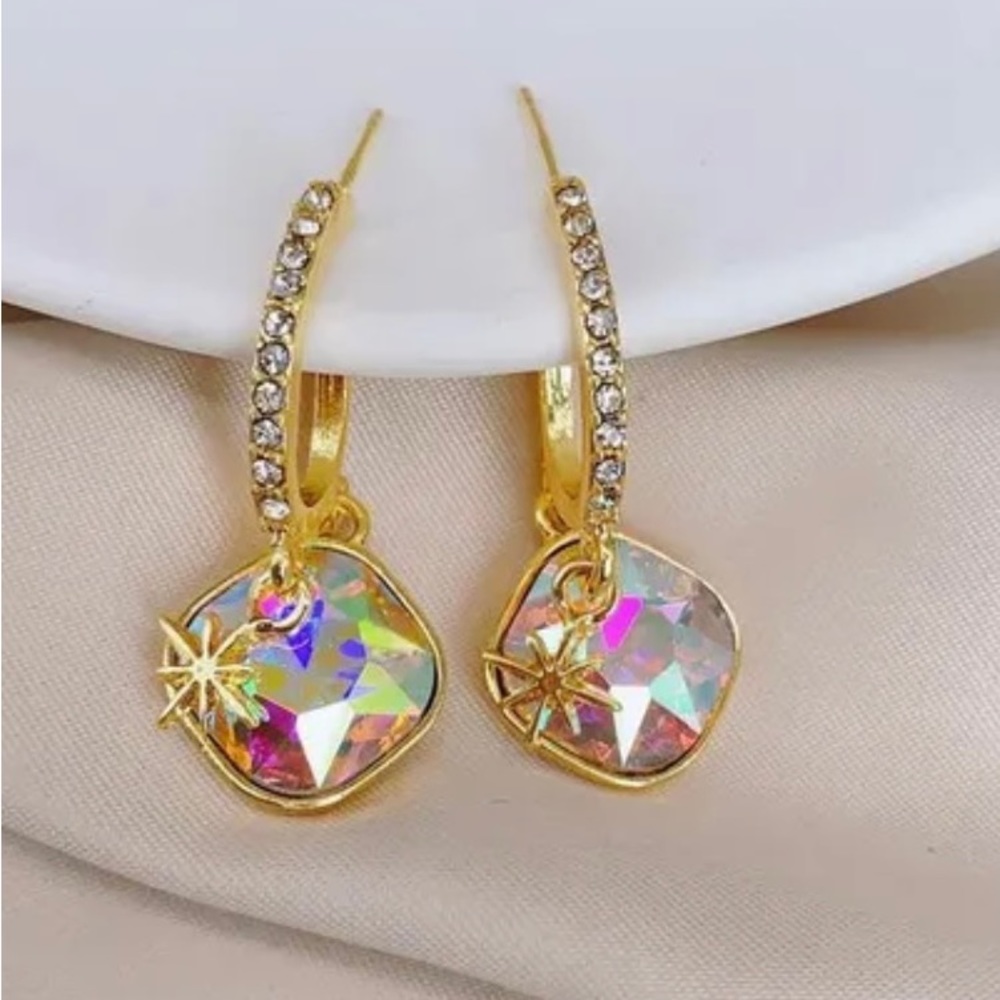 Dangle earrings - Picture 4 of 5